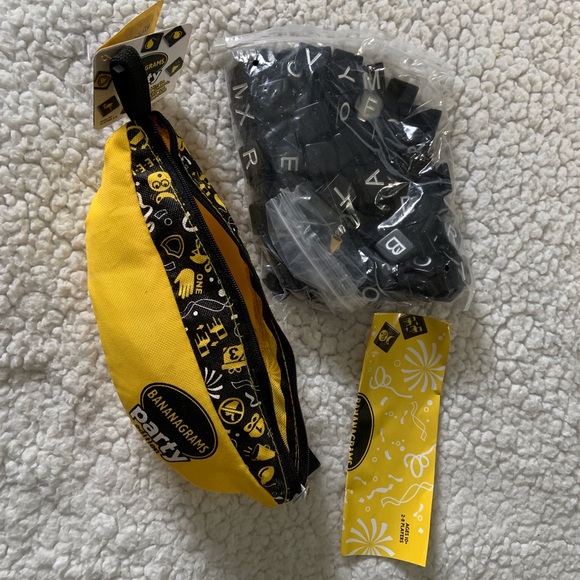 NWT Bananagrams Party Edition word game - Picture 2 of 6